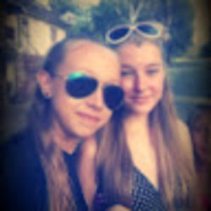 Meet your Posher, Ayla